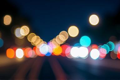 Miniature de la série 'Symphonie Urbaine', une image abstraite de lumières de ville.
